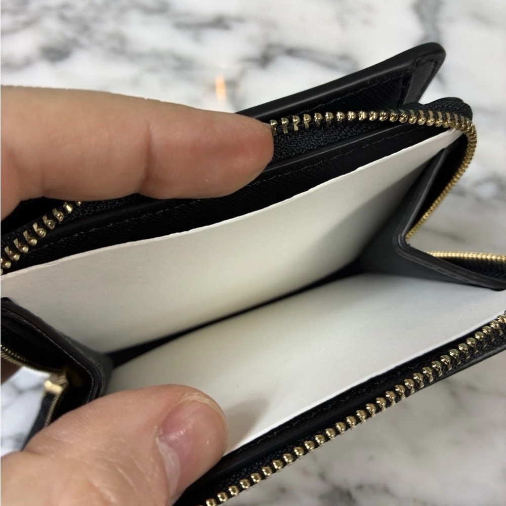 Tory Burch Black Saffiano Leather Emerson Bifold Wallet NWT - Picture 8 of 10